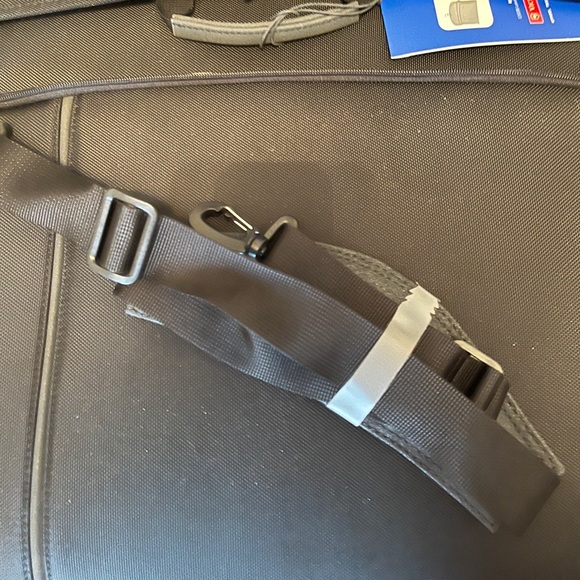 Victorinox Deluxe Garment Sleeve Werks Traveler 3.0 Collection - Picture 6 of 6